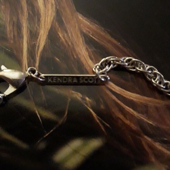 Kendra Scott Rayne Mother of Pearl tassel necklace - Picture 4 of 5